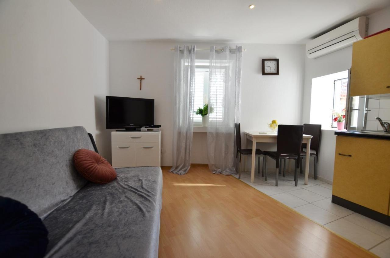 Peter Studio Apartment